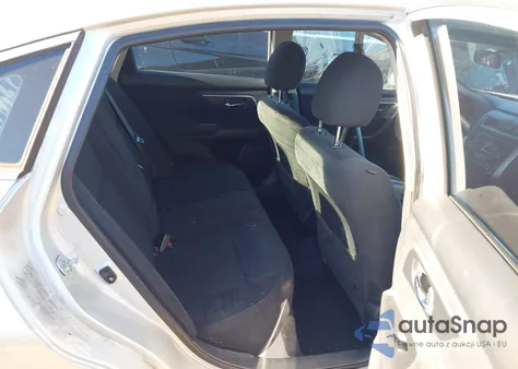 2015 Nissan Altima 2.5 S из США, поврежденный, VIN 1N4AL3AP1FC223797